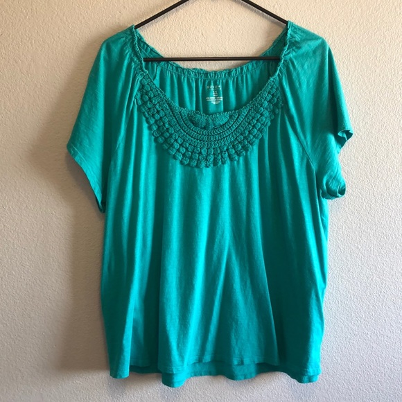 Tops - GIFTED-FREE W any purchase! Gently worn TOP
